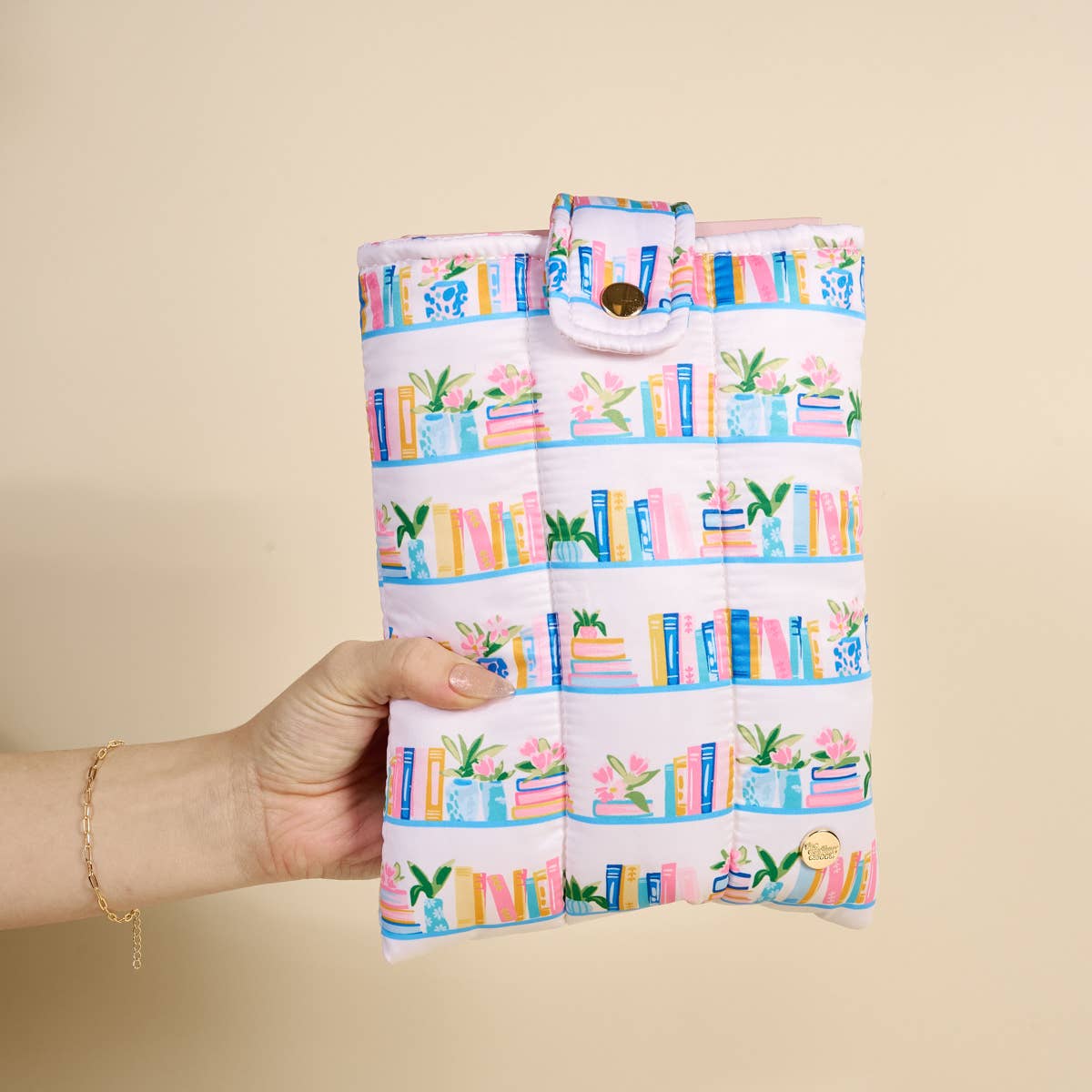 Book Cover–Book Shelfie