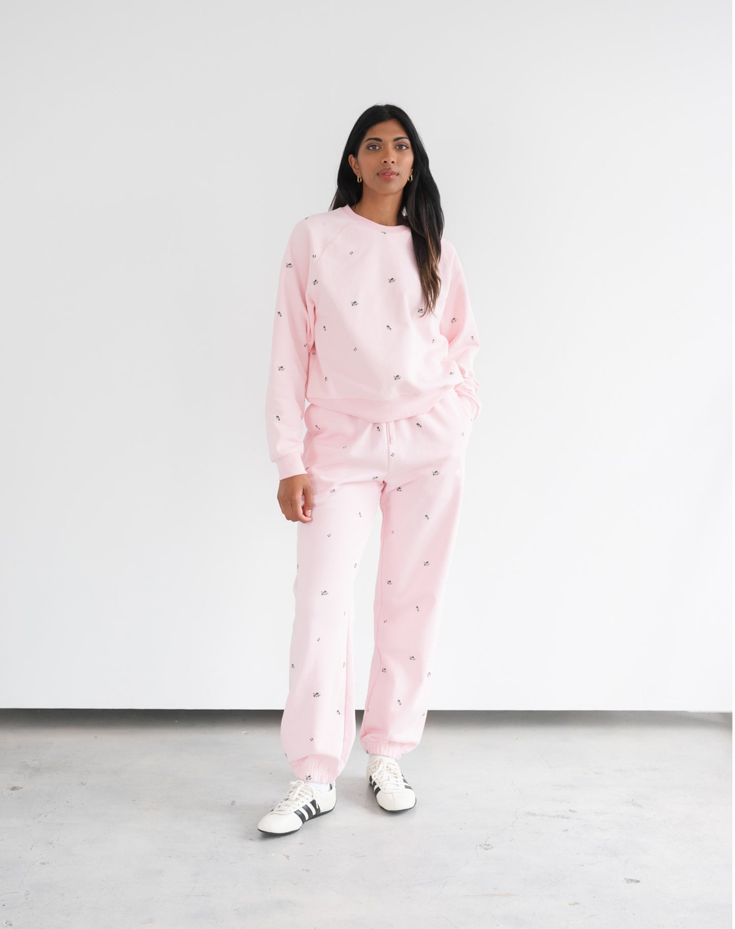Brunette The Label All Over Flower Oversized Jogger