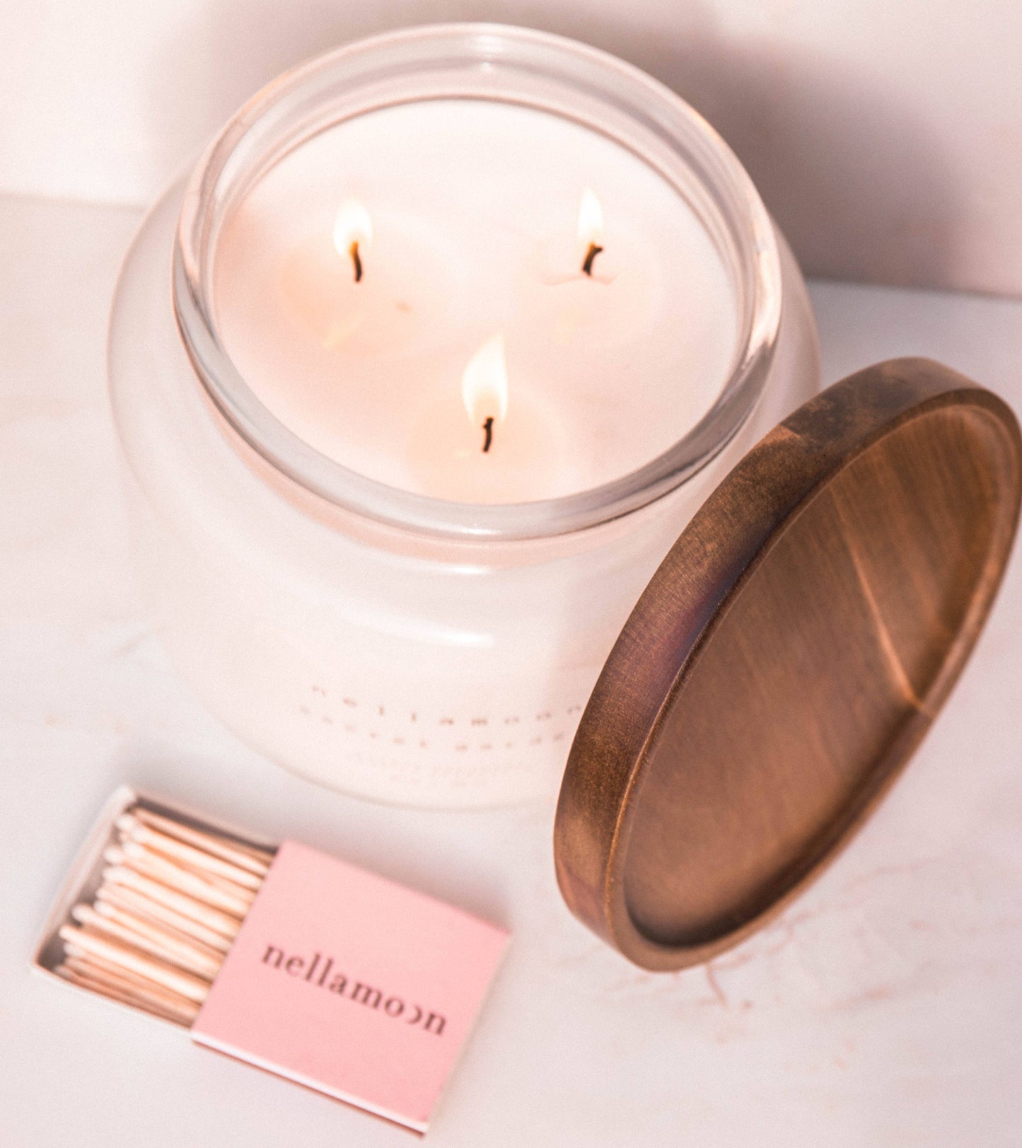 Nellamoon Midnight Rancher Lumière Candle