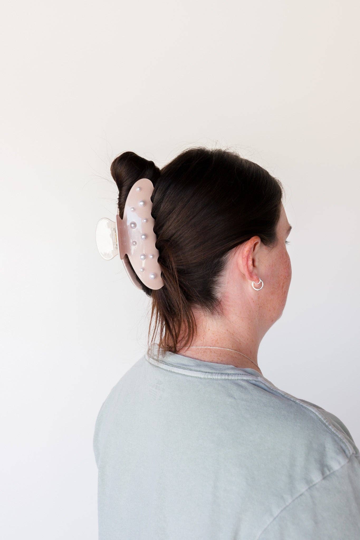 Spring Fling Pearl Claw Clip
