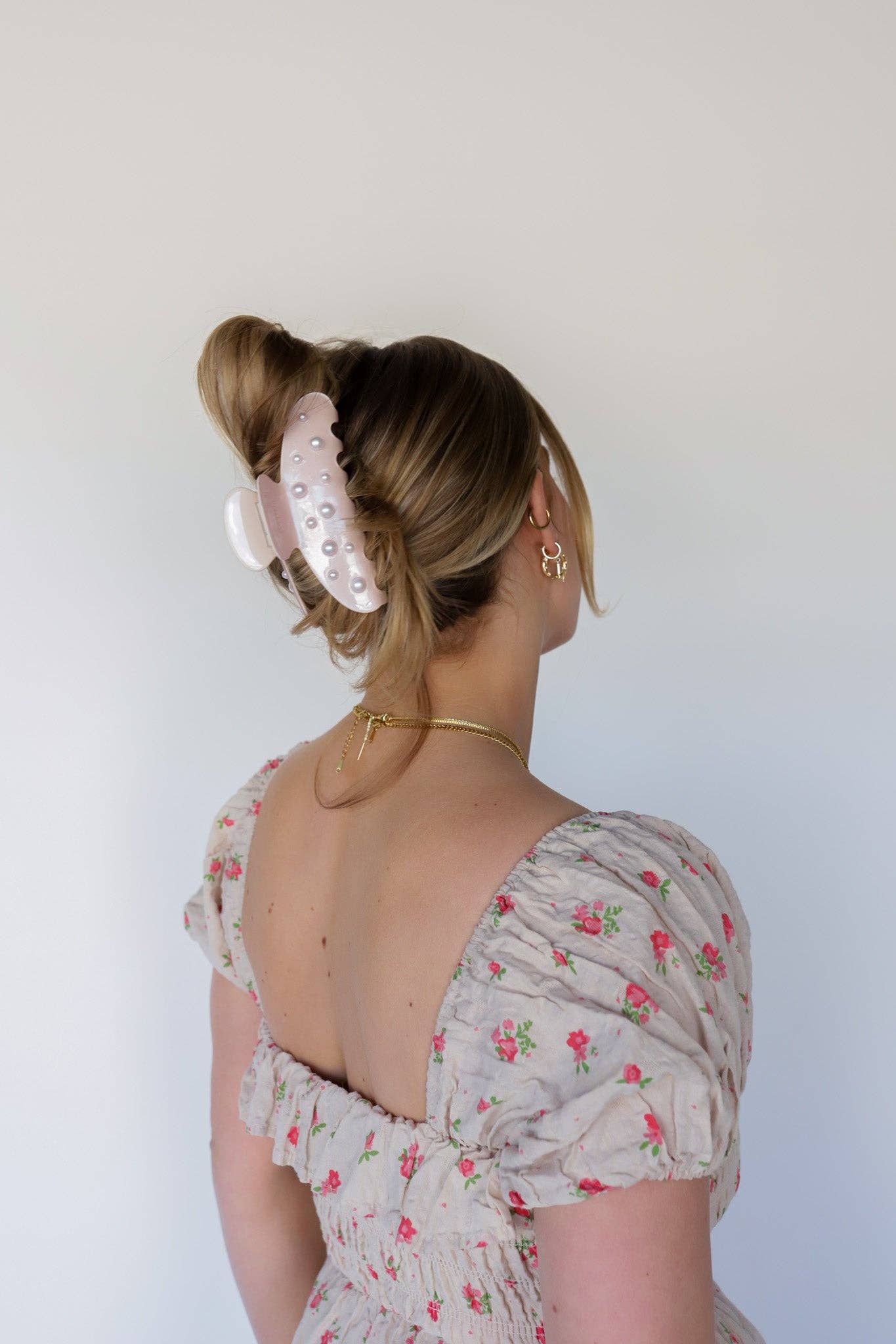 Spring Fling Pearl Claw Clip