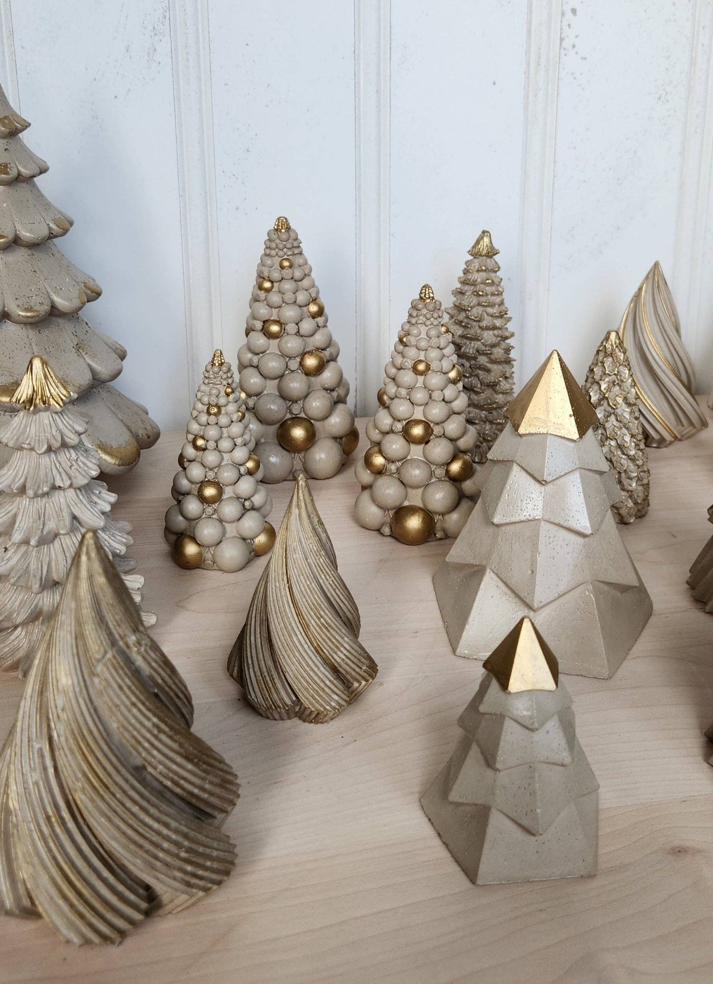 Concrete Christmas Trees - Beige Small Twirly