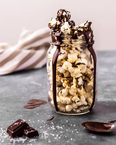 Dark Chocolate & Sea Salt Popcorn: Regular