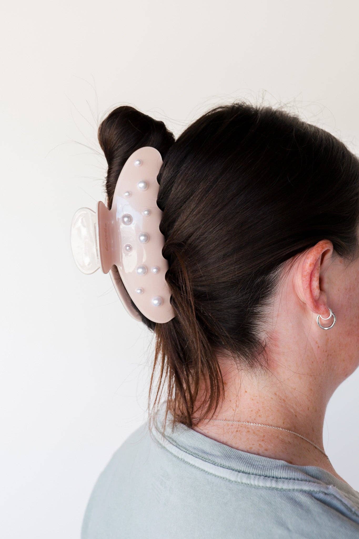 Spring Fling Pearl Claw Clip
