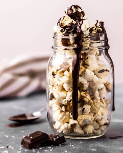 Dark Chocolate & Sea Salt Popcorn: Regular