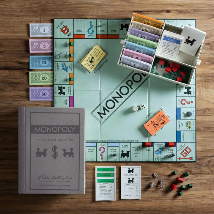 Monoploy Vintage Bookshelf Board Game