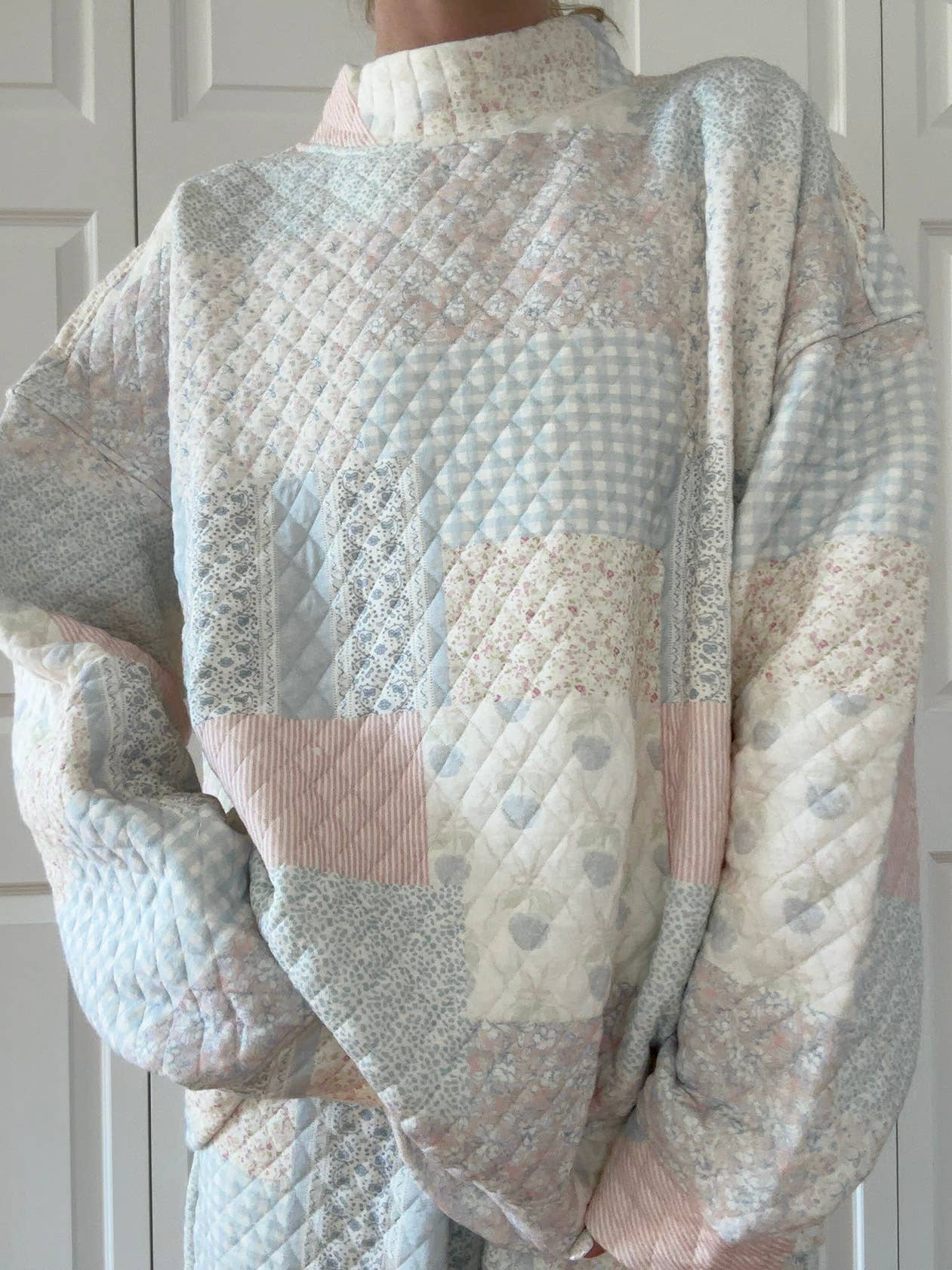 Blue Quilted Pastel Mockneck Sweatshirt
