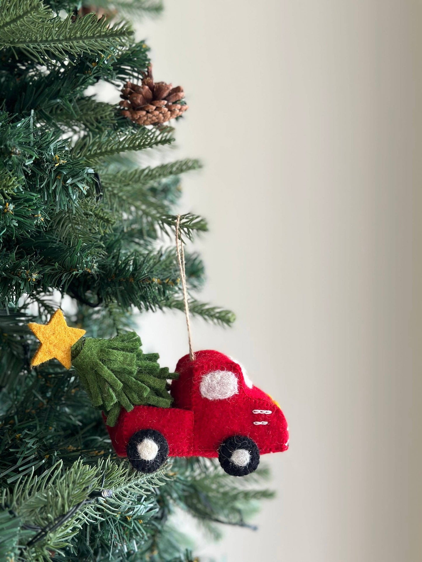 Felt Pickup Truck with Christmas Tree Ornament