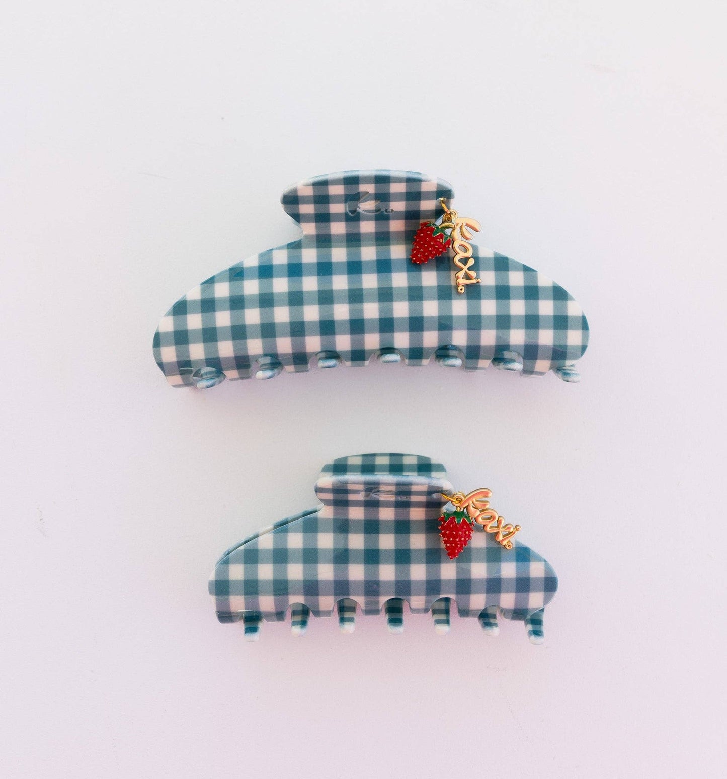 BLUE GINGHAM STRAWBERRY CHARM CLAW: OVERSIZED