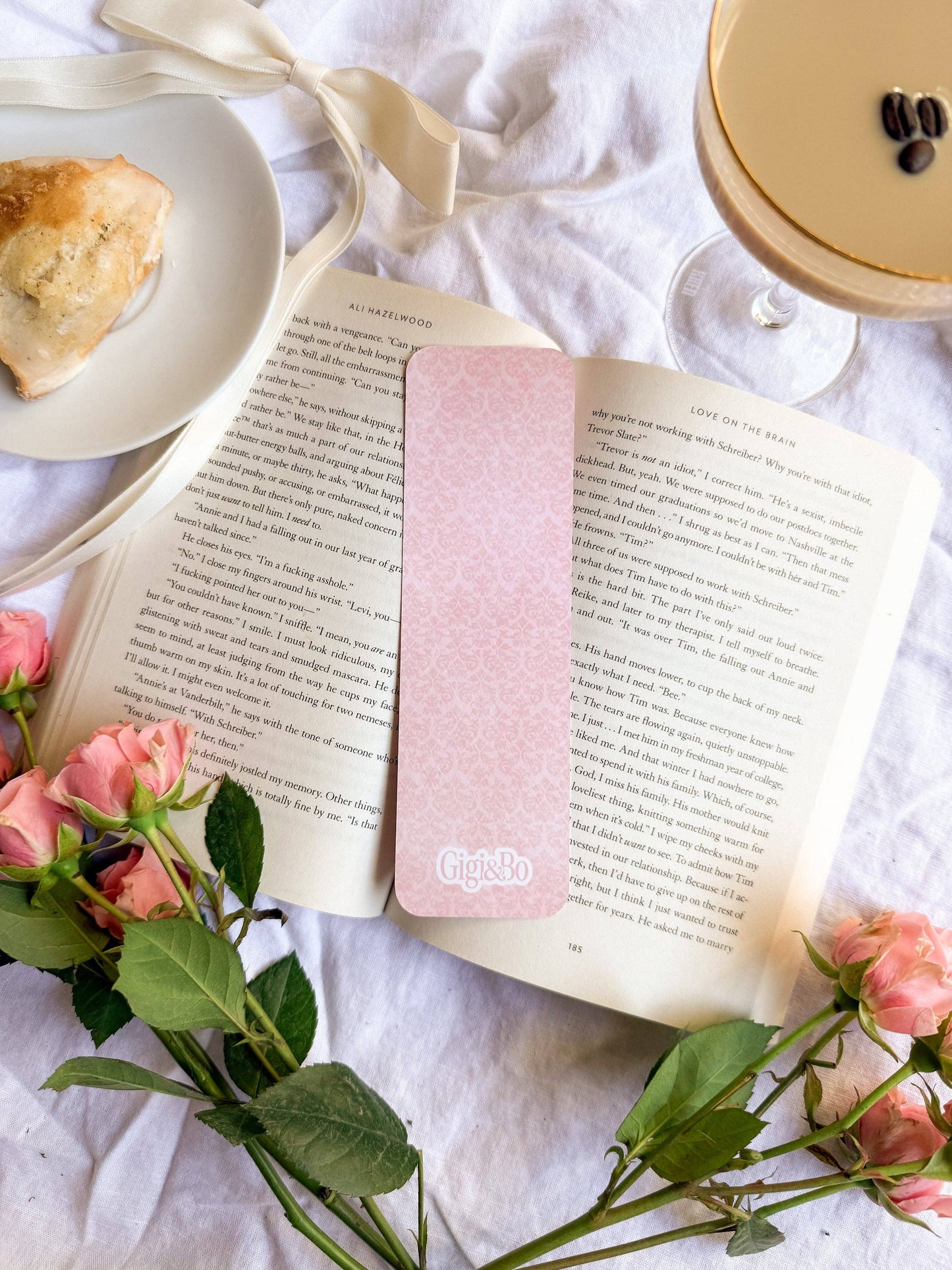 Romance Girlie Bookmark: No