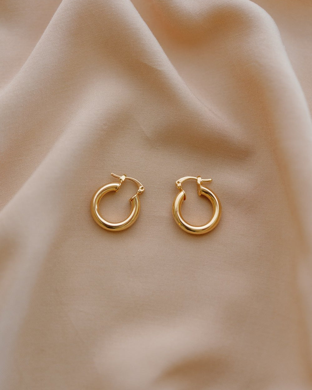 Lavender and Grace Mini Goldie Chunky Hoops