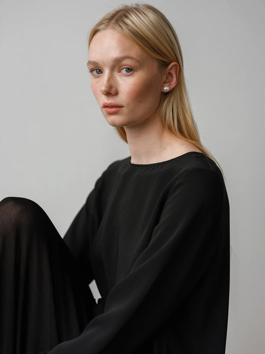 Lisbeth Carla Pearl Stud Earrings