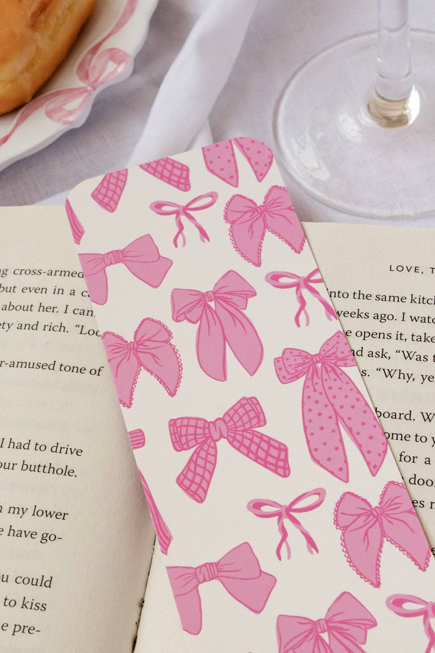 Feeling Bow-tiful Bookmark: No