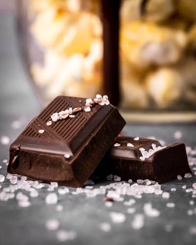 Dark Chocolate & Sea Salt Popcorn: Regular