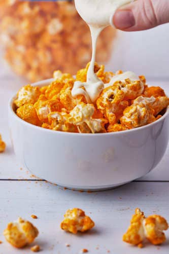 Buffalo Cheddar Popcorn: Regular