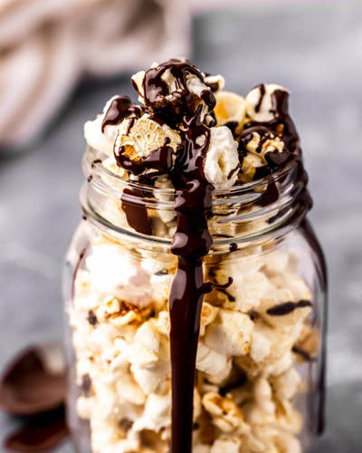 Dark Chocolate & Sea Salt Popcorn: Regular